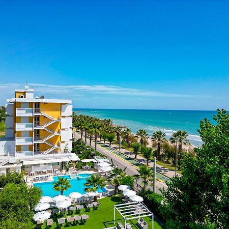 Hotel Belvedere Martinsicuro Εξωτερικό φωτογραφία