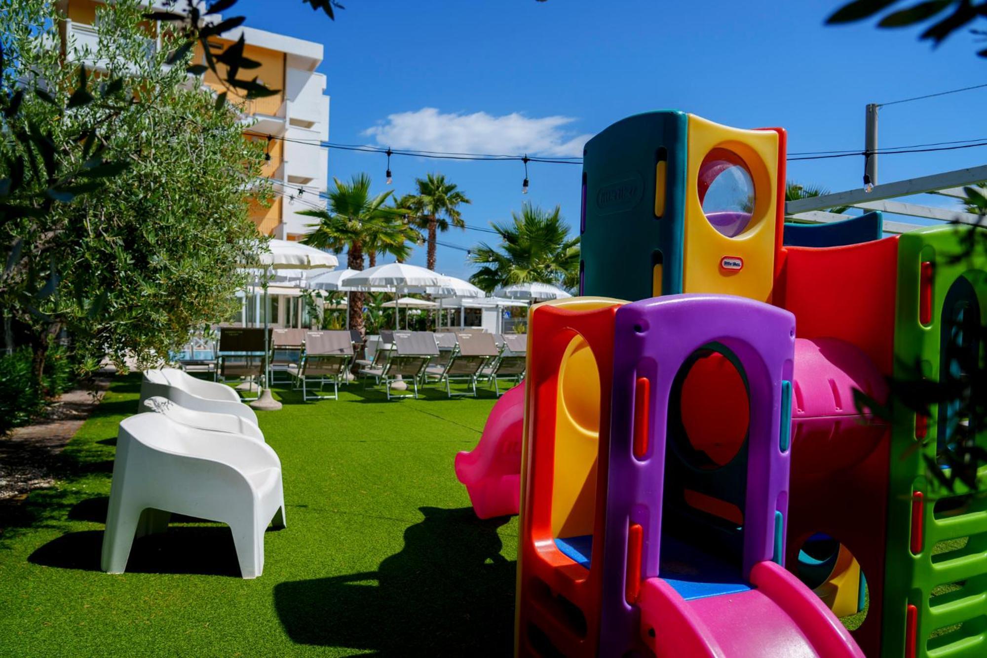 Hotel Belvedere Martinsicuro Εξωτερικό φωτογραφία