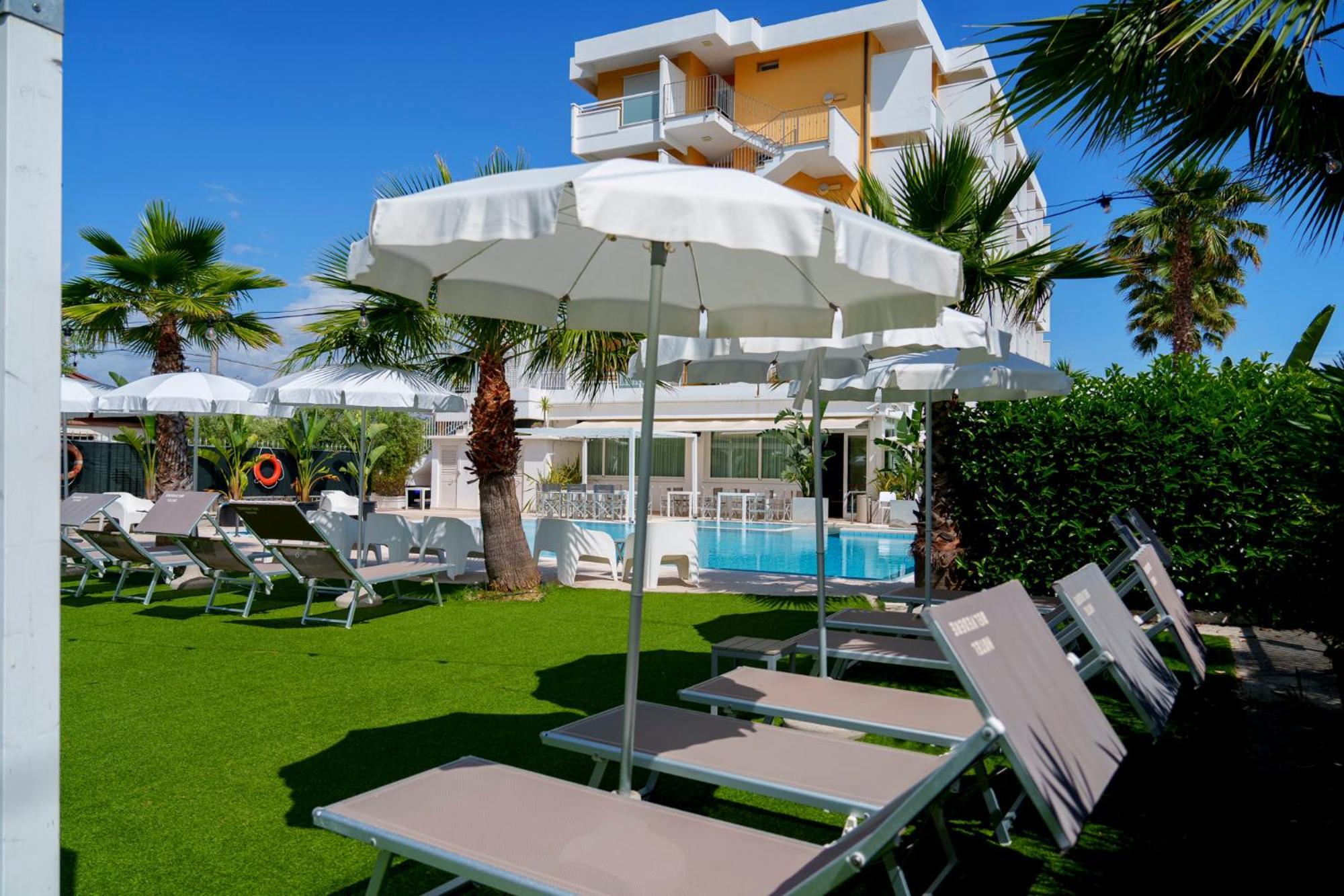 Hotel Belvedere Martinsicuro Εξωτερικό φωτογραφία