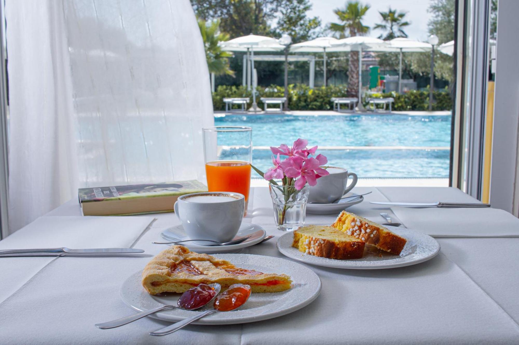 Hotel Belvedere Martinsicuro Εξωτερικό φωτογραφία