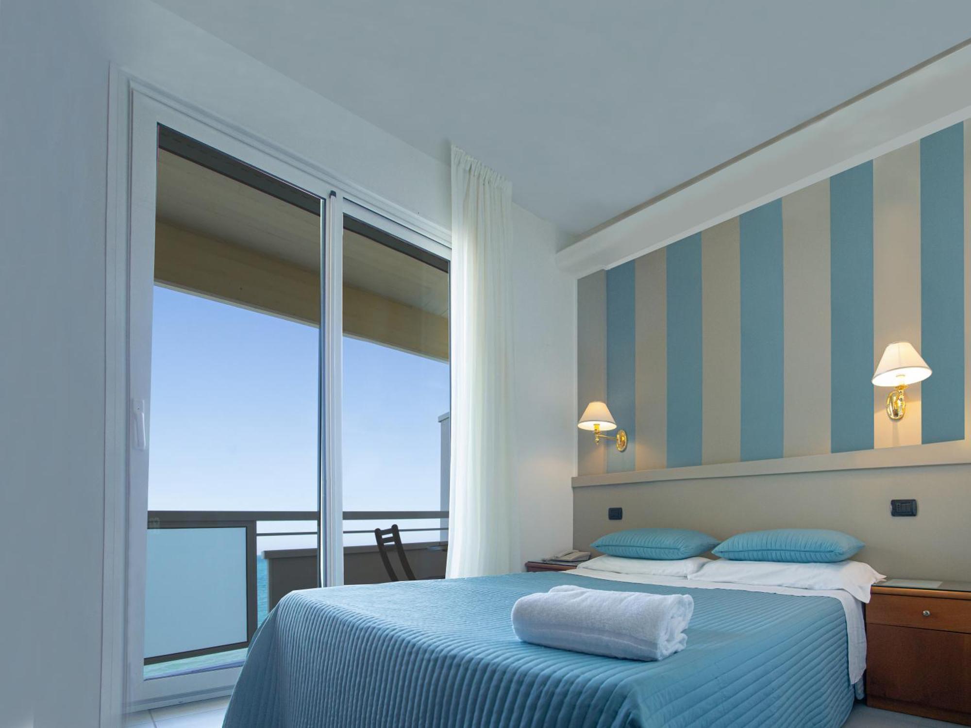 Hotel Belvedere Martinsicuro Εξωτερικό φωτογραφία